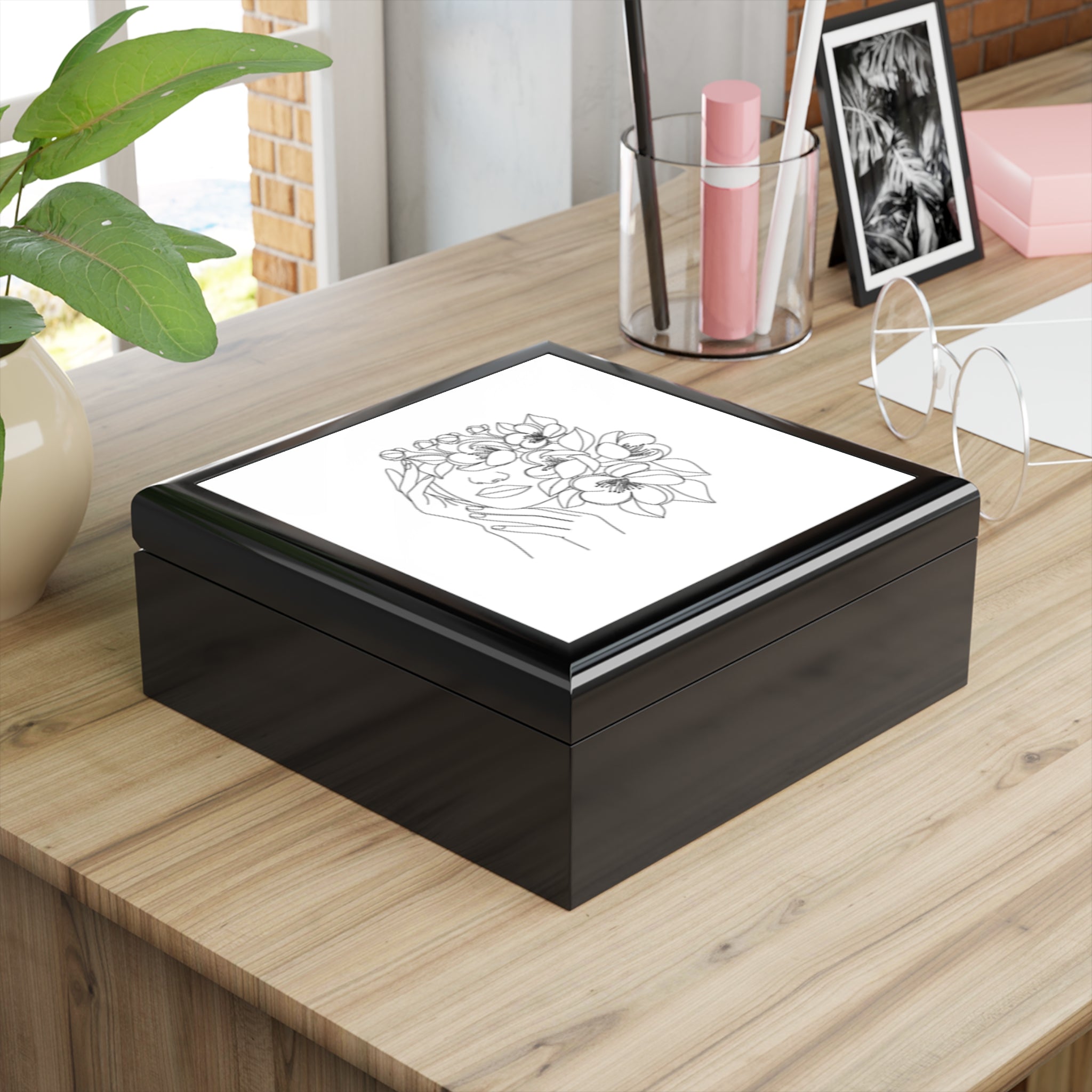Floral Face Jewelry Box – Elegant Hand-Drawn Orchid Trinket Keeper