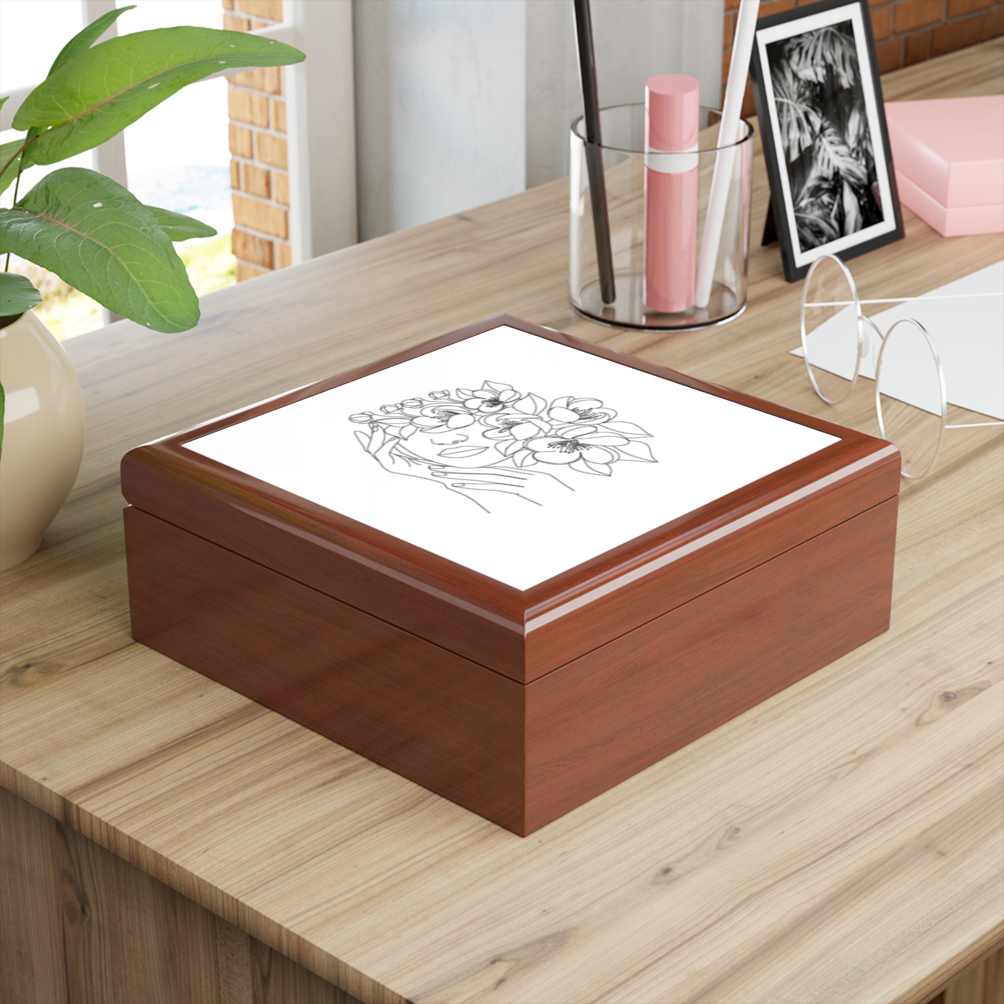 Floral Face Jewelry Box – Elegant Hand-Drawn Orchid Trinket Keeper